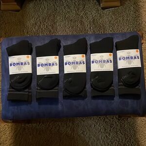 NWT Bombas Men's Black/Gray Crew Socks Size Large - Set of 5